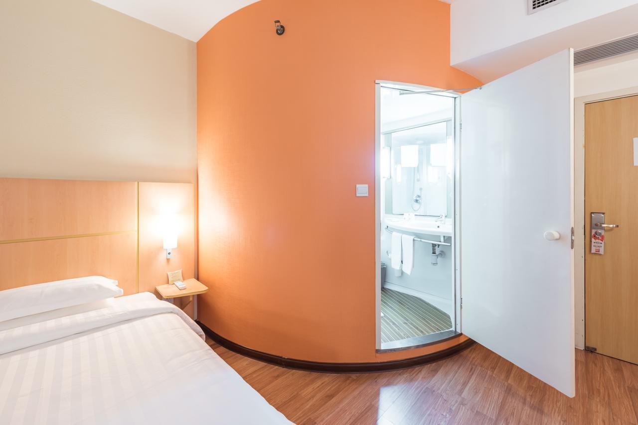 Ibis Shanghai Xujiahui Esterno foto